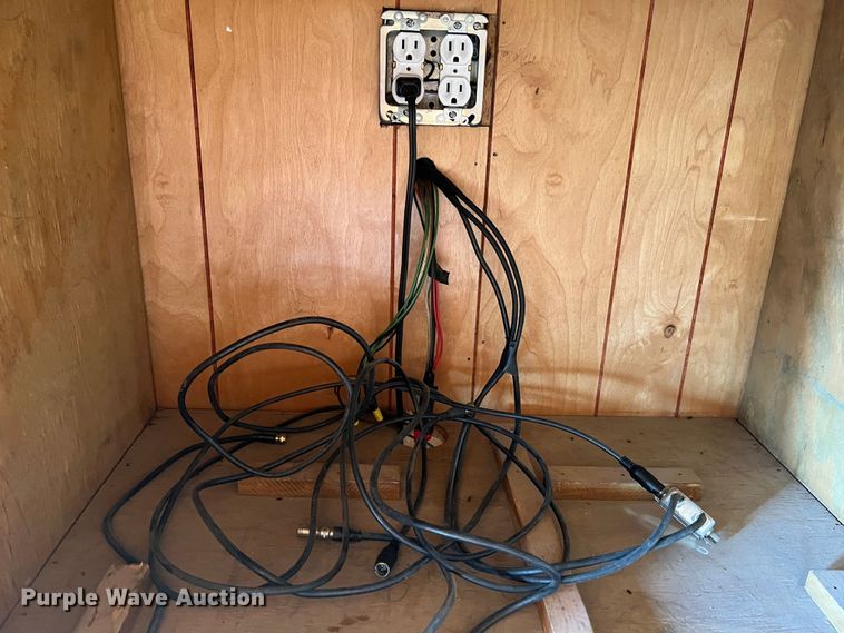 image for item DO2169 1992 Trailers Ltd 1T9GS4532  toy hauler camper