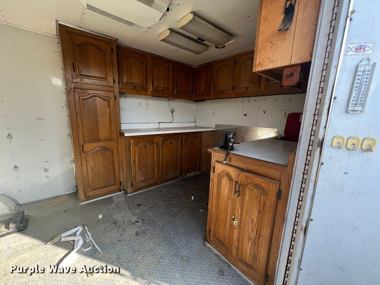 image for item DO2169 1992 Trailers Ltd 1T9GS4532  toy hauler camper