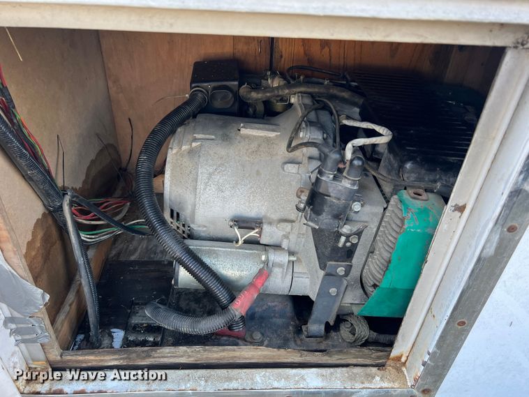 image for item DO2169 1992 Trailers Ltd 1T9GS4532  toy hauler camper