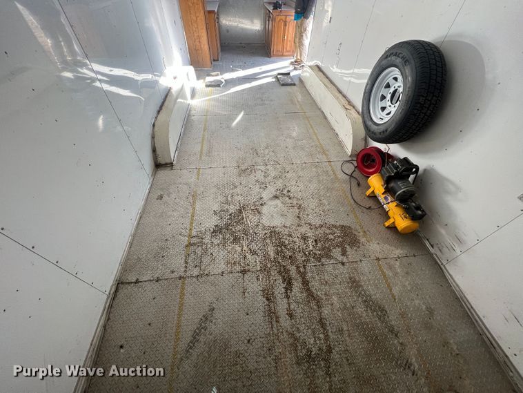 image for item DO2169 1992 Trailers Ltd 1T9GS4532  toy hauler camper