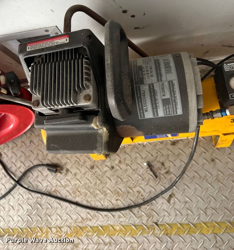 image for item DO2169 1992 Trailers Ltd 1T9GS4532  toy hauler camper