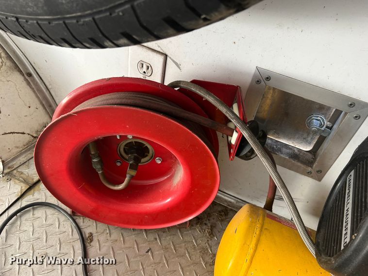 image for item DO2169 1992 Trailers Ltd 1T9GS4532  toy hauler camper