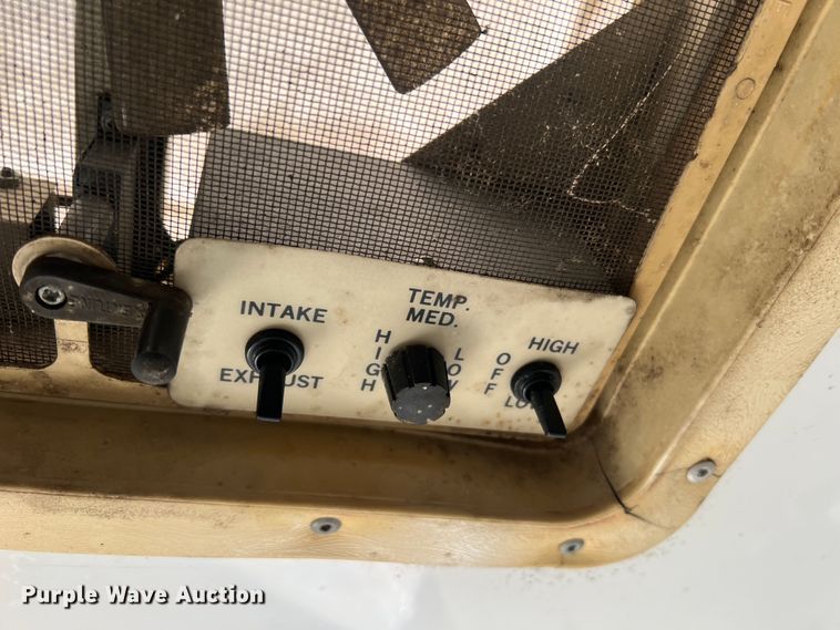 image for item DO2169 1992 Trailers Ltd 1T9GS4532  toy hauler camper