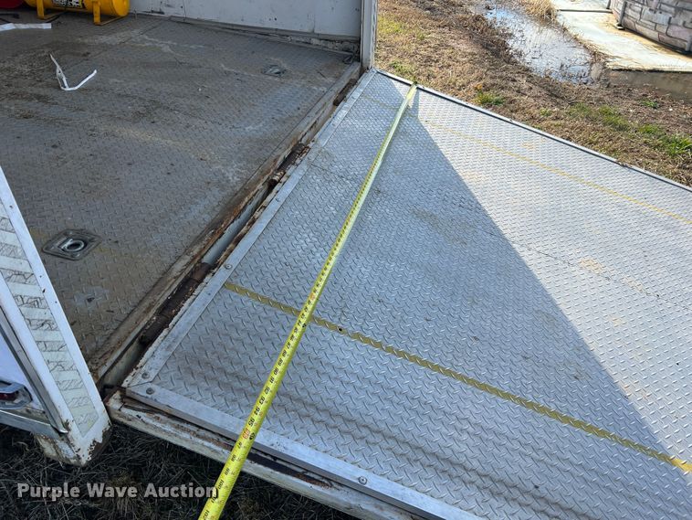 image for item DO2169 1992 Trailers Ltd 1T9GS4532  toy hauler camper