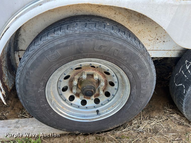 image for item DO2169 1992 Trailers Ltd 1T9GS4532  toy hauler camper