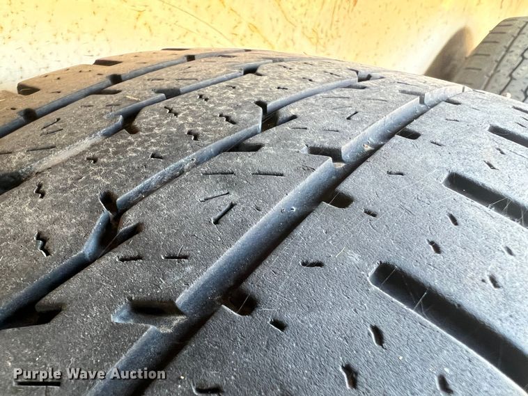 image for item DO2169 1992 Trailers Ltd 1T9GS4532  toy hauler camper