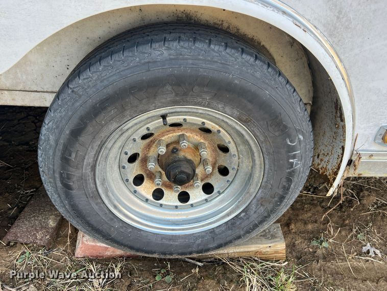 image for item DO2169 1992 Trailers Ltd 1T9GS4532  toy hauler camper