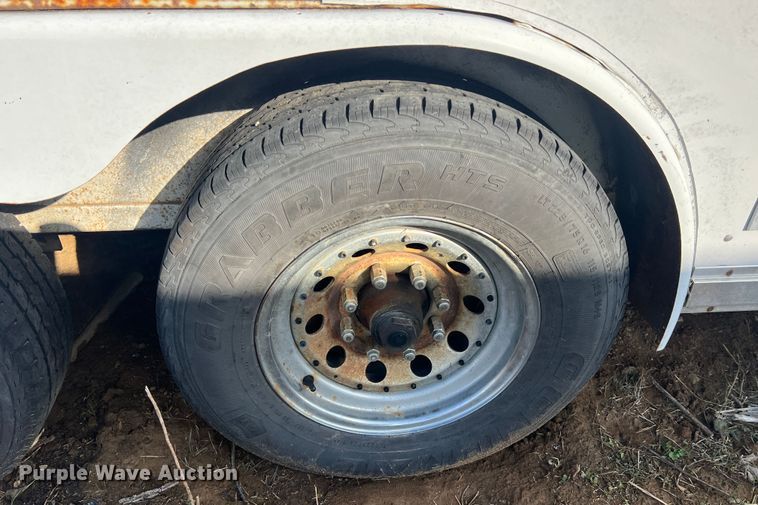 image for item DO2169 1992 Trailers Ltd 1T9GS4532  toy hauler camper