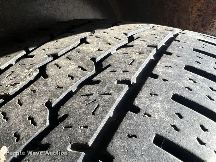 image for item DO2169 1992 Trailers Ltd 1T9GS4532  toy hauler camper