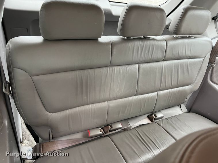 image for item DO8945 2002 Honda Odyssey  van