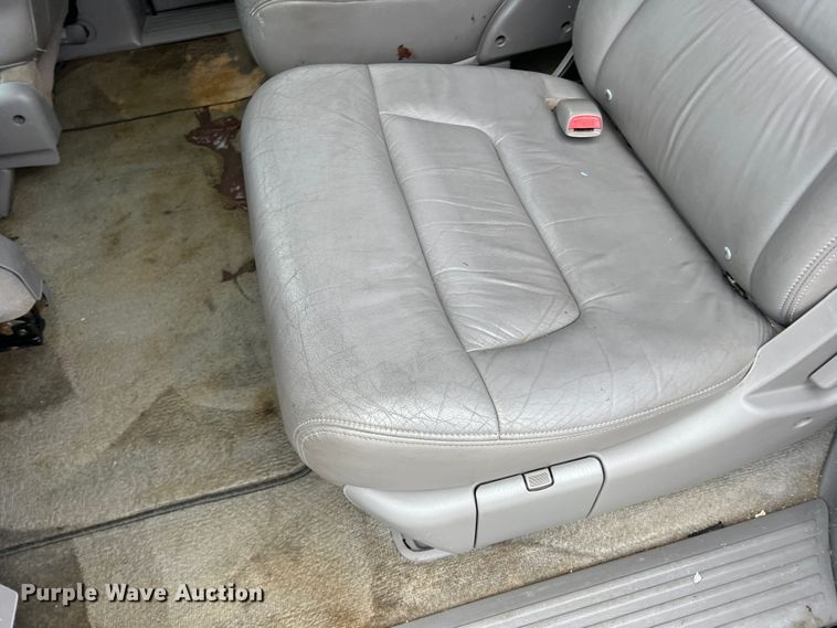 image for item DO8945 2002 Honda Odyssey  van