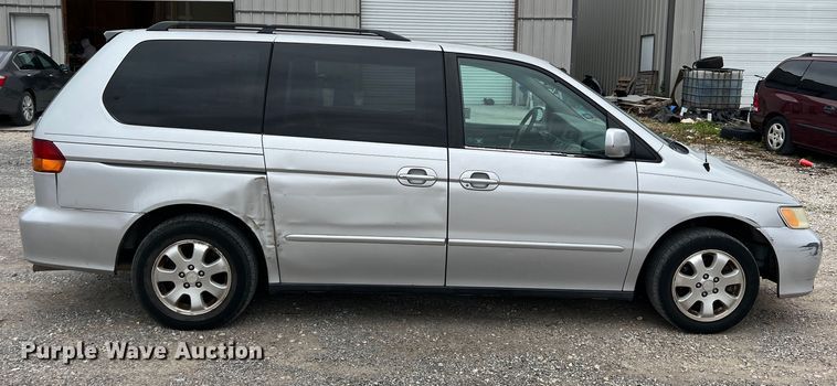 image for item DO8946 2004 Honda Odyssey  van