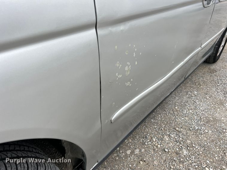 image for item DO8946 2004 Honda Odyssey  van