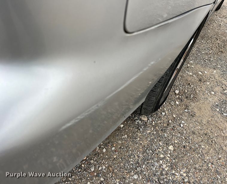 image for item DO8946 2004 Honda Odyssey  van