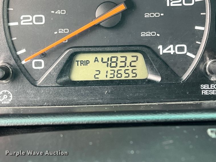 image for item DO8946 2004 Honda Odyssey  van