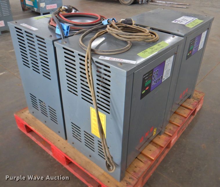 (3) GNB SCR200 24V forklift battery chargers in Lawrence, KS Item