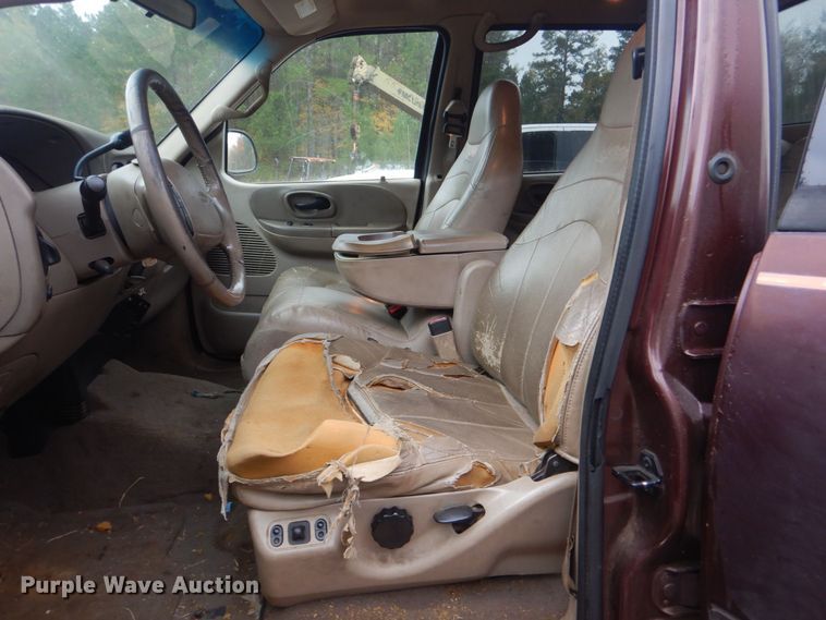 image for item DP8593 2001 Ford F150  SuperCrew pickup truck