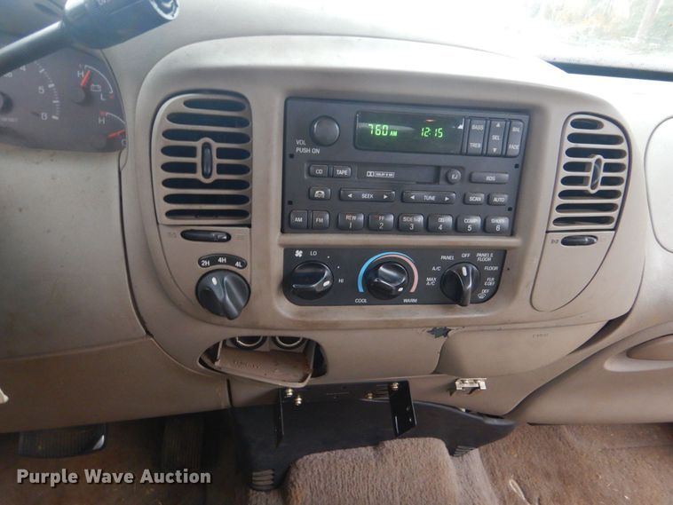 image for item DP8593 2001 Ford F150  SuperCrew pickup truck