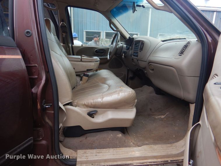 image for item DP8593 2001 Ford F150  SuperCrew pickup truck