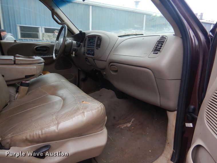 image for item DP8593 2001 Ford F150  SuperCrew pickup truck