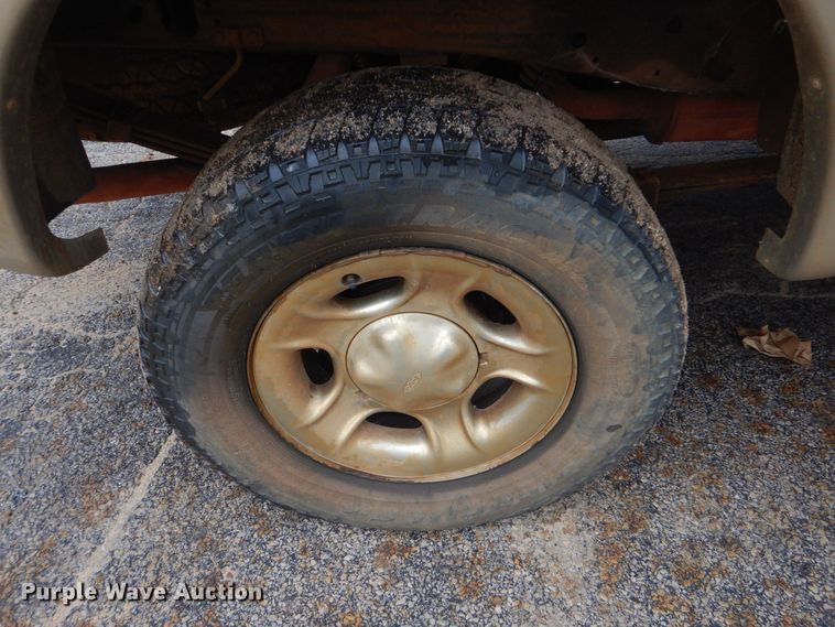 image for item DP8593 2001 Ford F150  SuperCrew pickup truck