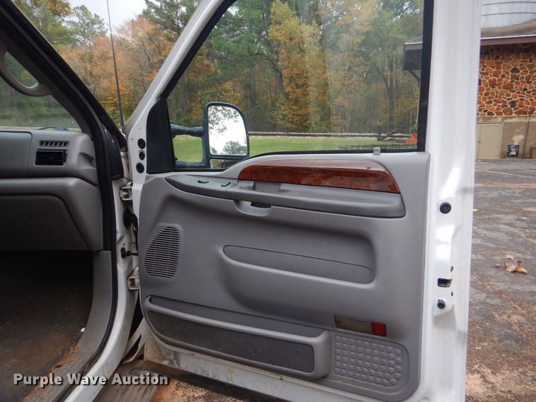 image for item DP8595 2000 Ford Excursion Limited  SUV