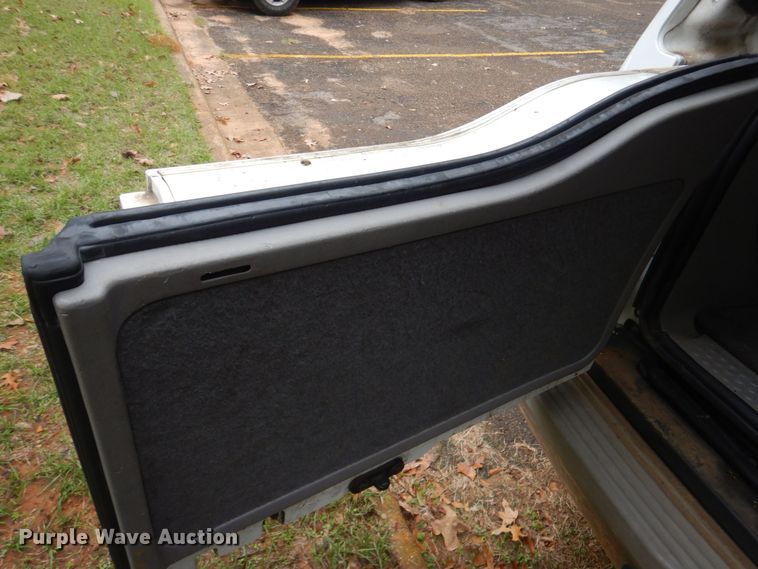 image for item DP8595 2000 Ford Excursion Limited  SUV