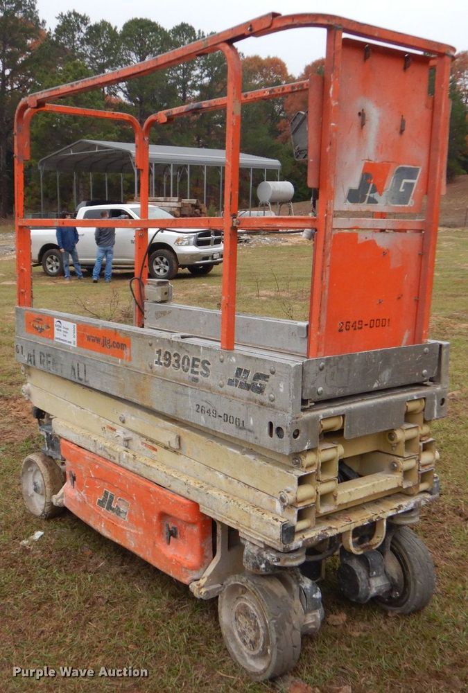 image for item DP8600 JLG 1930ES  scissor lift