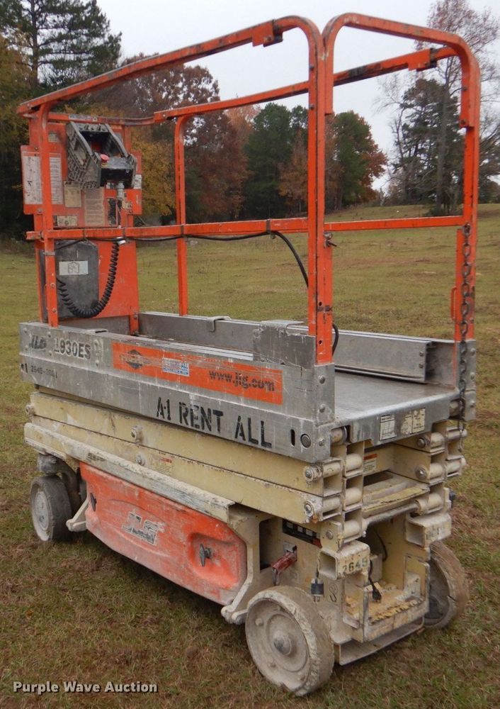 image for item DP8600 JLG 1930ES  scissor lift