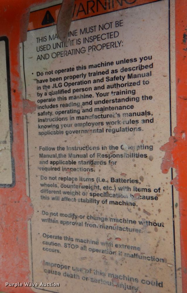 image for item DP8600 JLG 1930ES  scissor lift