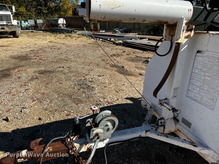 image for item DQ1917 1998 Magnum 4060IMH  light plant