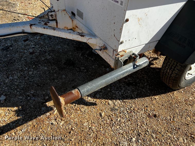 image for item DQ1917 1998 Magnum 4060IMH  light plant