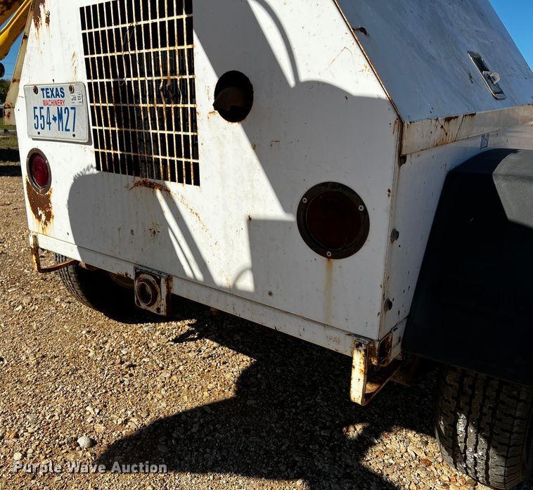 image for item DQ1917 1998 Magnum 4060IMH  light plant