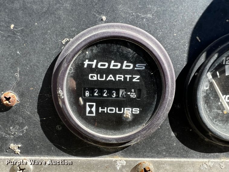 image for item DQ1917 1998 Magnum 4060IMH  light plant