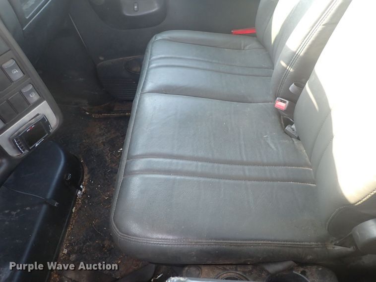 image for item DQ2994 2008 Chevrolet C5500  utility / service truck