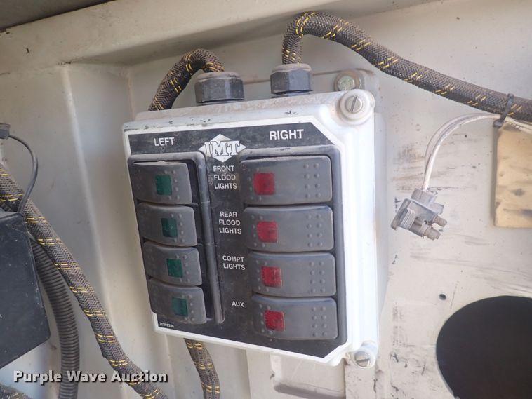 image for item DQ2994 2008 Chevrolet C5500  utility / service truck