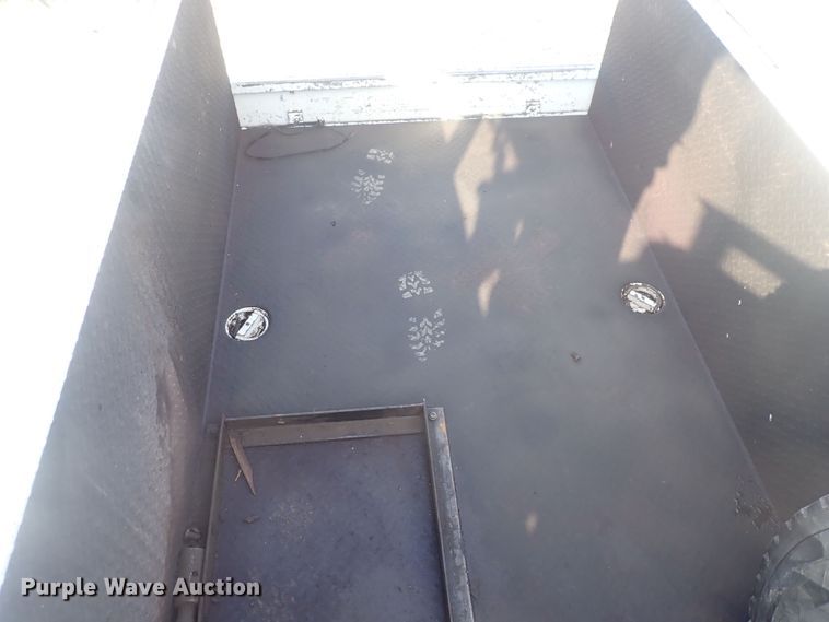 image for item DQ2994 2008 Chevrolet C5500  utility / service truck