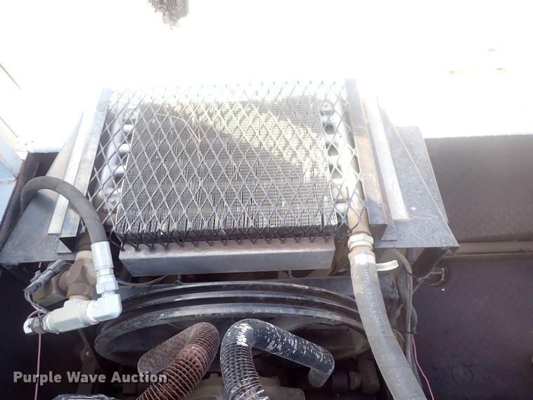 image for item DQ2994 2008 Chevrolet C5500  utility / service truck