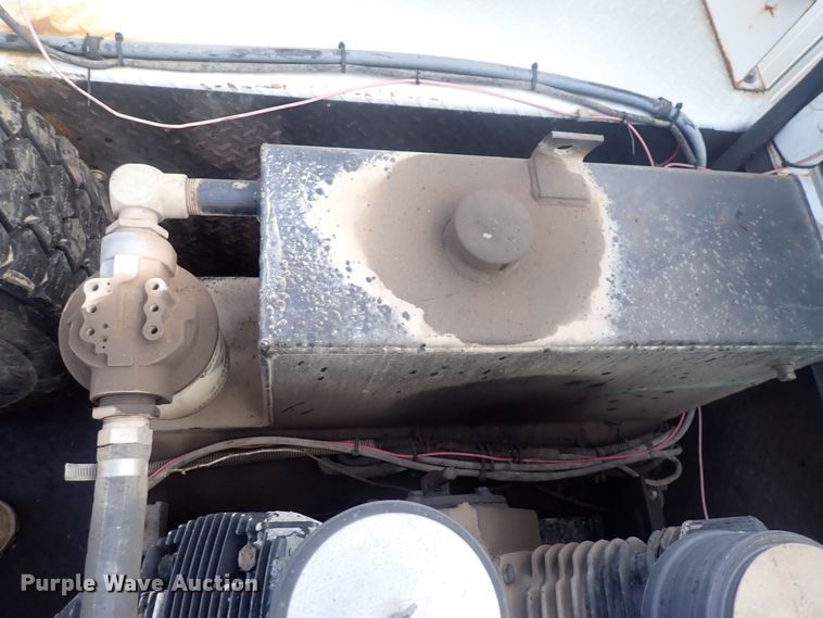 image for item DQ2994 2008 Chevrolet C5500  utility / service truck