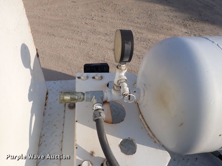 image for item DQ2994 2008 Chevrolet C5500  utility / service truck