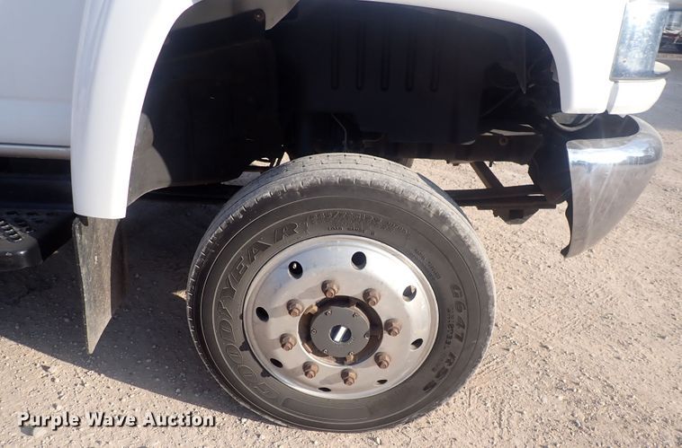 image for item DQ2994 2008 Chevrolet C5500  utility / service truck