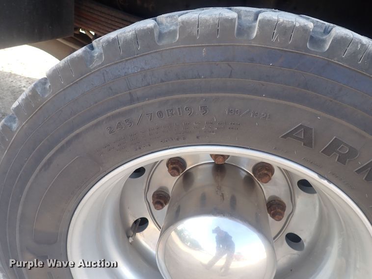 image for item DQ2994 2008 Chevrolet C5500  utility / service truck