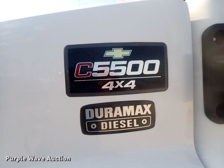 image for item DQ2994 2008 Chevrolet C5500  utility / service truck