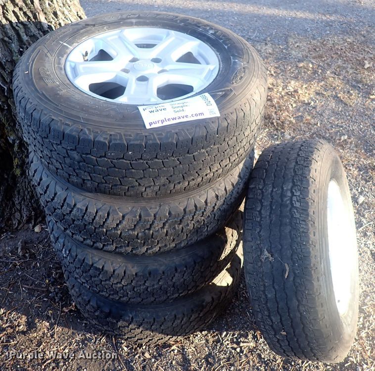 image for item DQ4988 (5) 245/75R17 tires and wheels