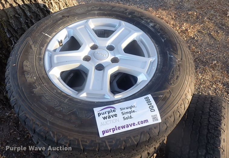 image for item DQ4988 (5) 245/75R17 tires and wheels