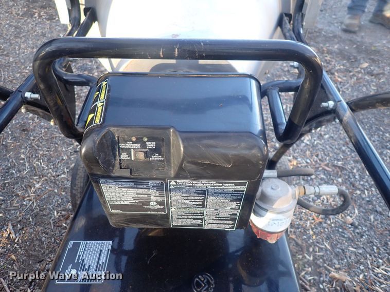 image for item DQ4989 Master MH-125-OFR-A  heater