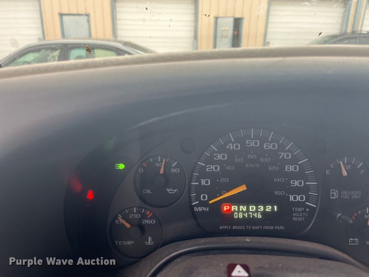 image for item DQ4998 2000 Chevrolet Express G3500  delivery van