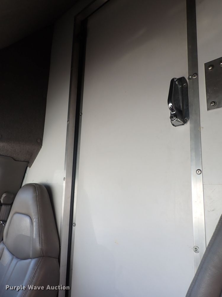 image for item DQ4998 2000 Chevrolet Express G3500  delivery van