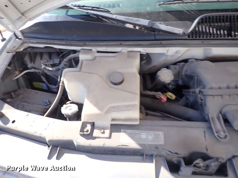 image for item DQ4998 2000 Chevrolet Express G3500  delivery van