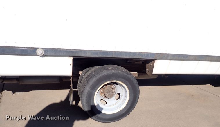 image for item DQ4998 2000 Chevrolet Express G3500  delivery van